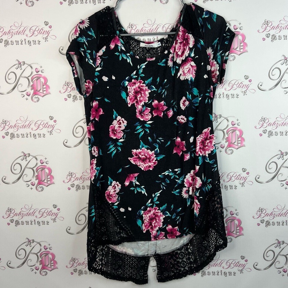 Ricki’s tshirt crochet back ink blue white Floral Black Top with Lace Trim